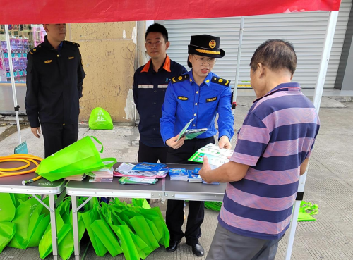 温州市瓯海区综合行政执法局仙岩中队：分类宣传进万家，注入环保新活力